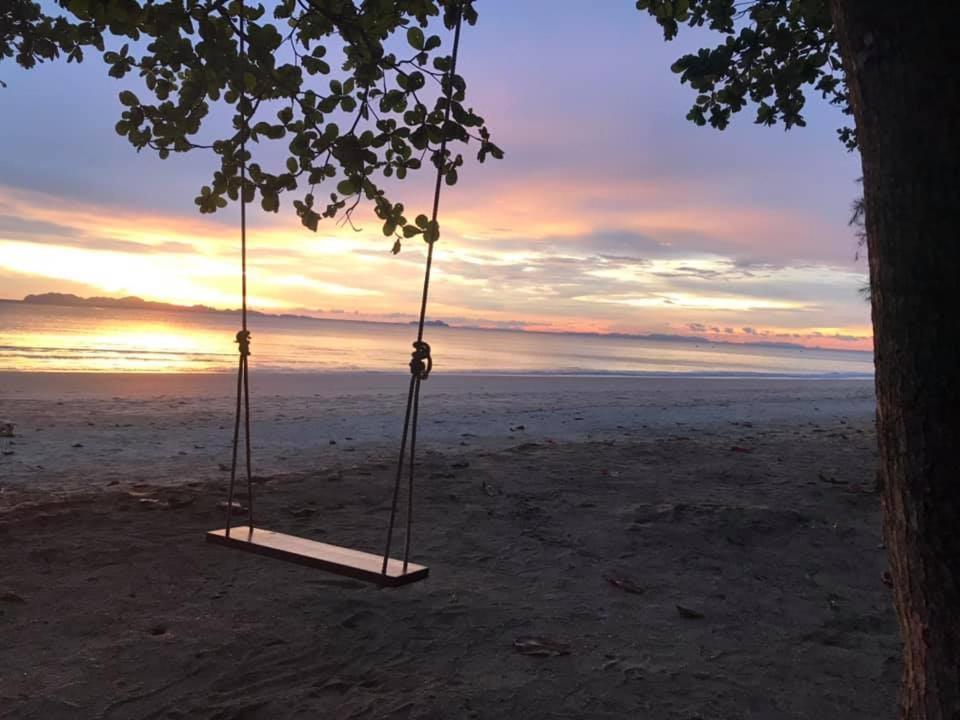 コー ジュム ディライト ビーチ リゾート ジュム島 エクステリア 写真